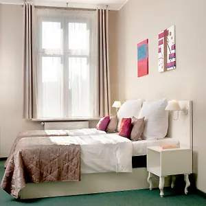 Leone 3*, Krakau Polen