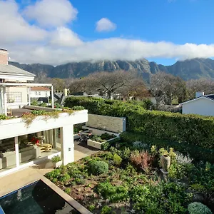 thirty-on-grace.hotels-capetown.com/